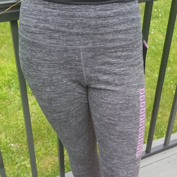 NEW Cavin Klein Mesh Leggings - Picture 5 of 5